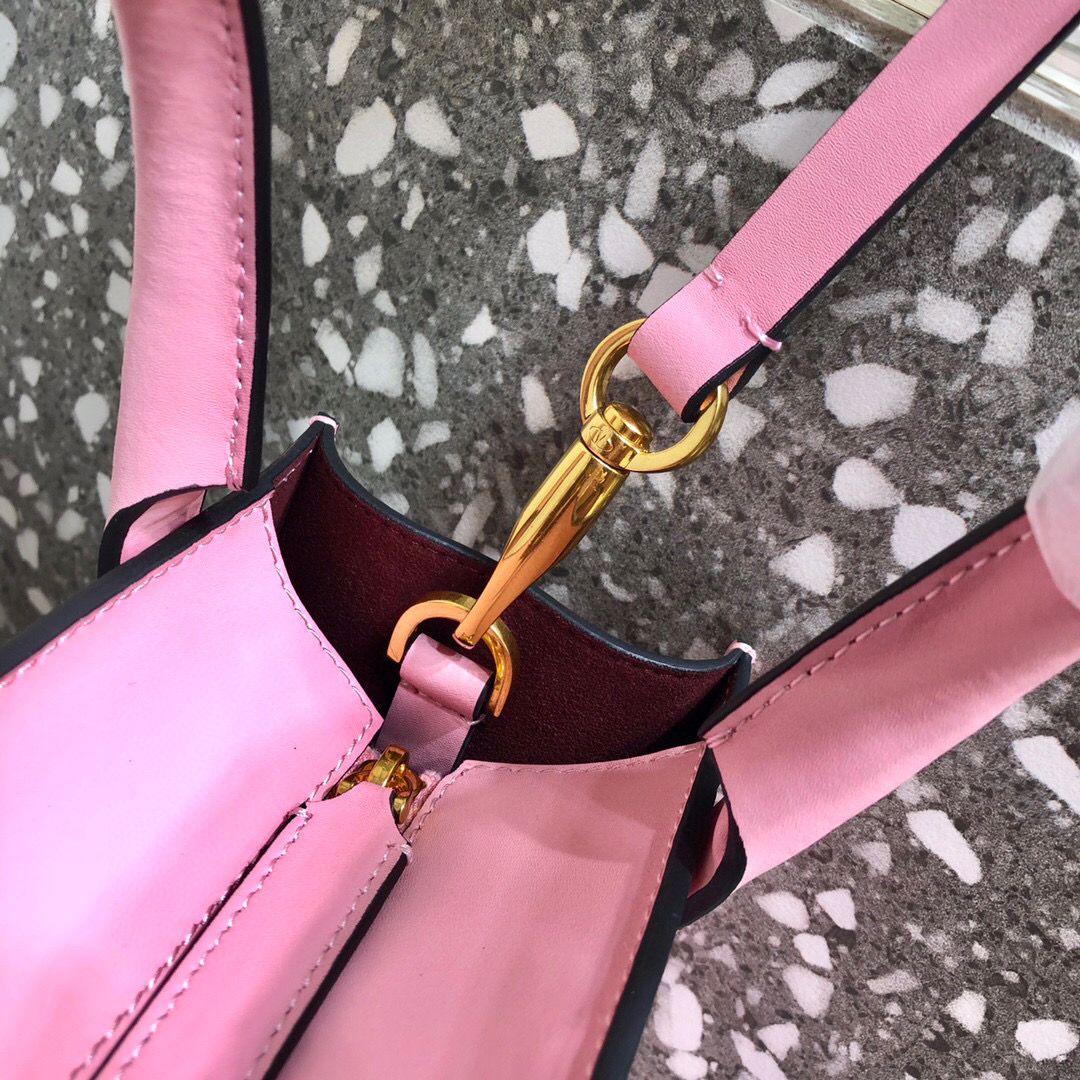 Valentino Garavani Walk Tote