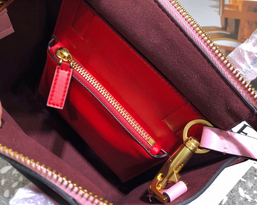 Valentino Garavani Walk Tote