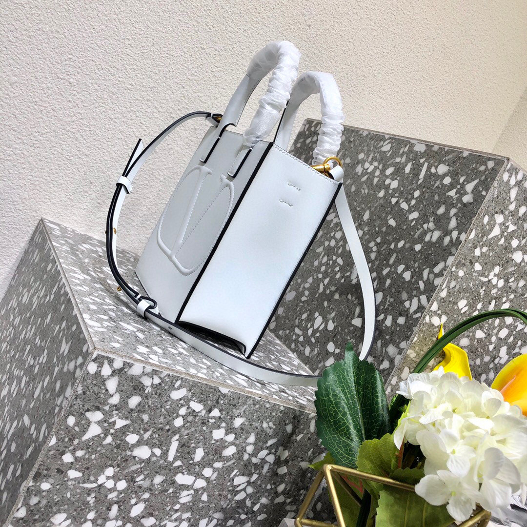 Valentino Garavani Walk Tote