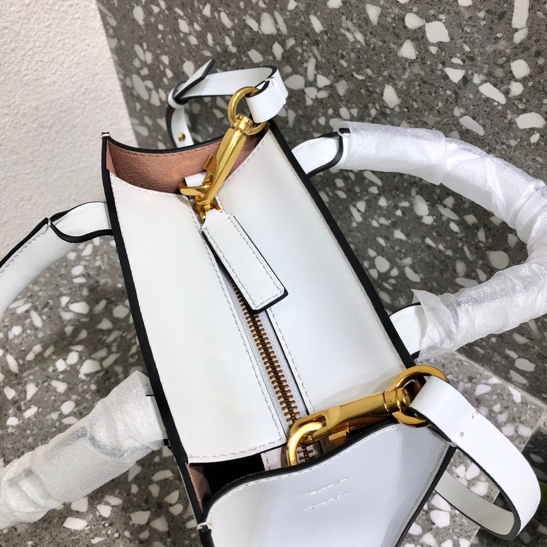 Valentino Garavani Walk Tote