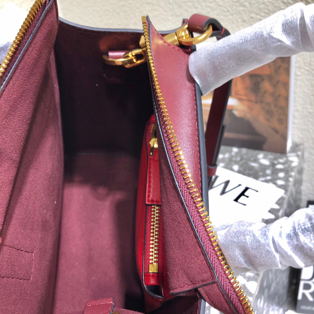 Valentino Garavani Walk Tote