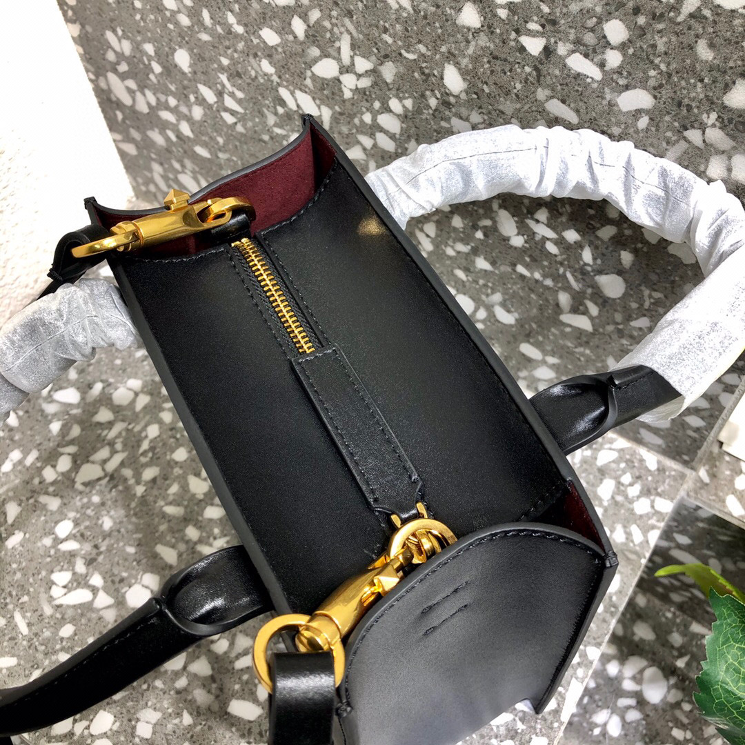 Valentino Garavani Walk Tote