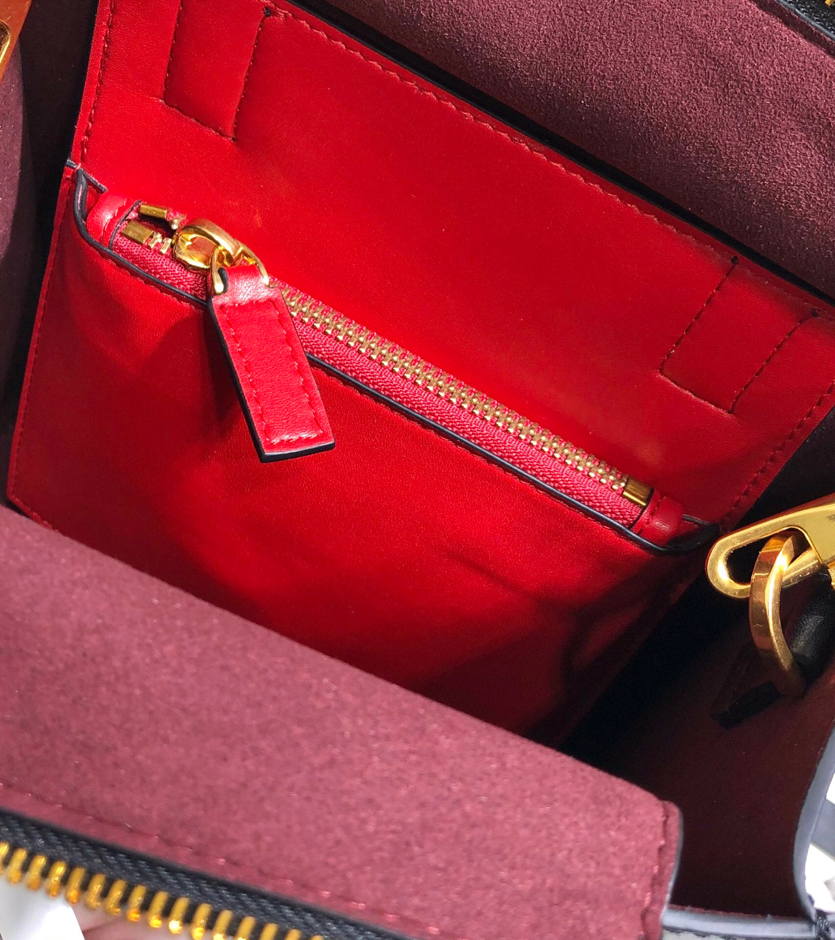 Valentino Garavani Walk Tote