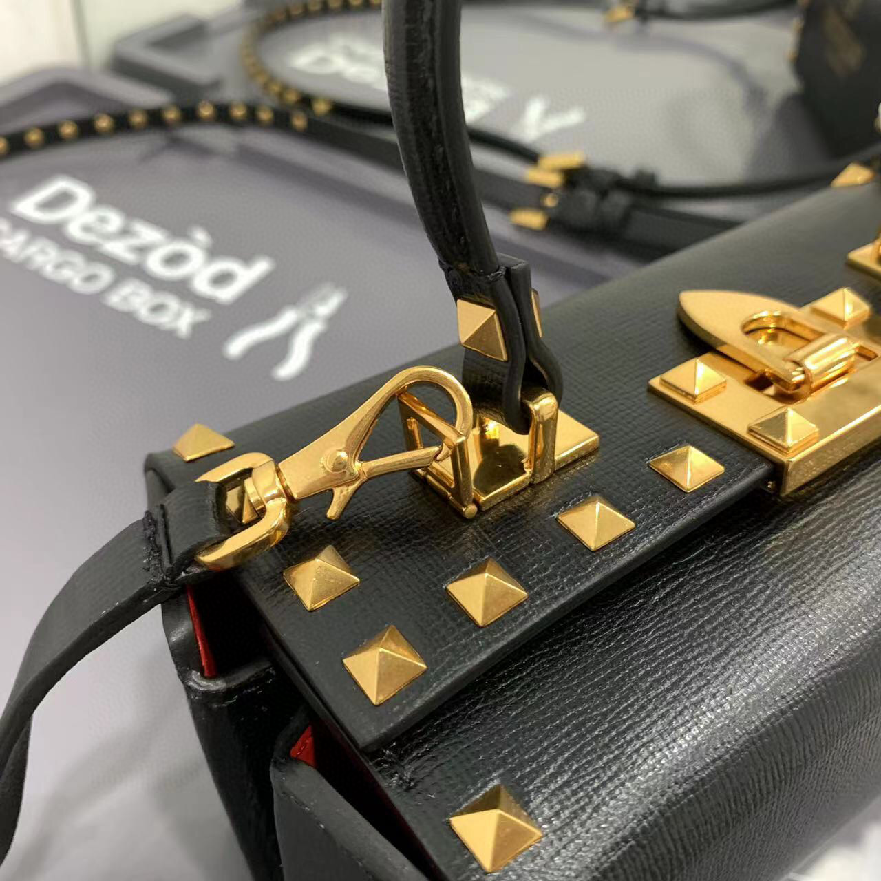 Valentino Garavani Rockstud