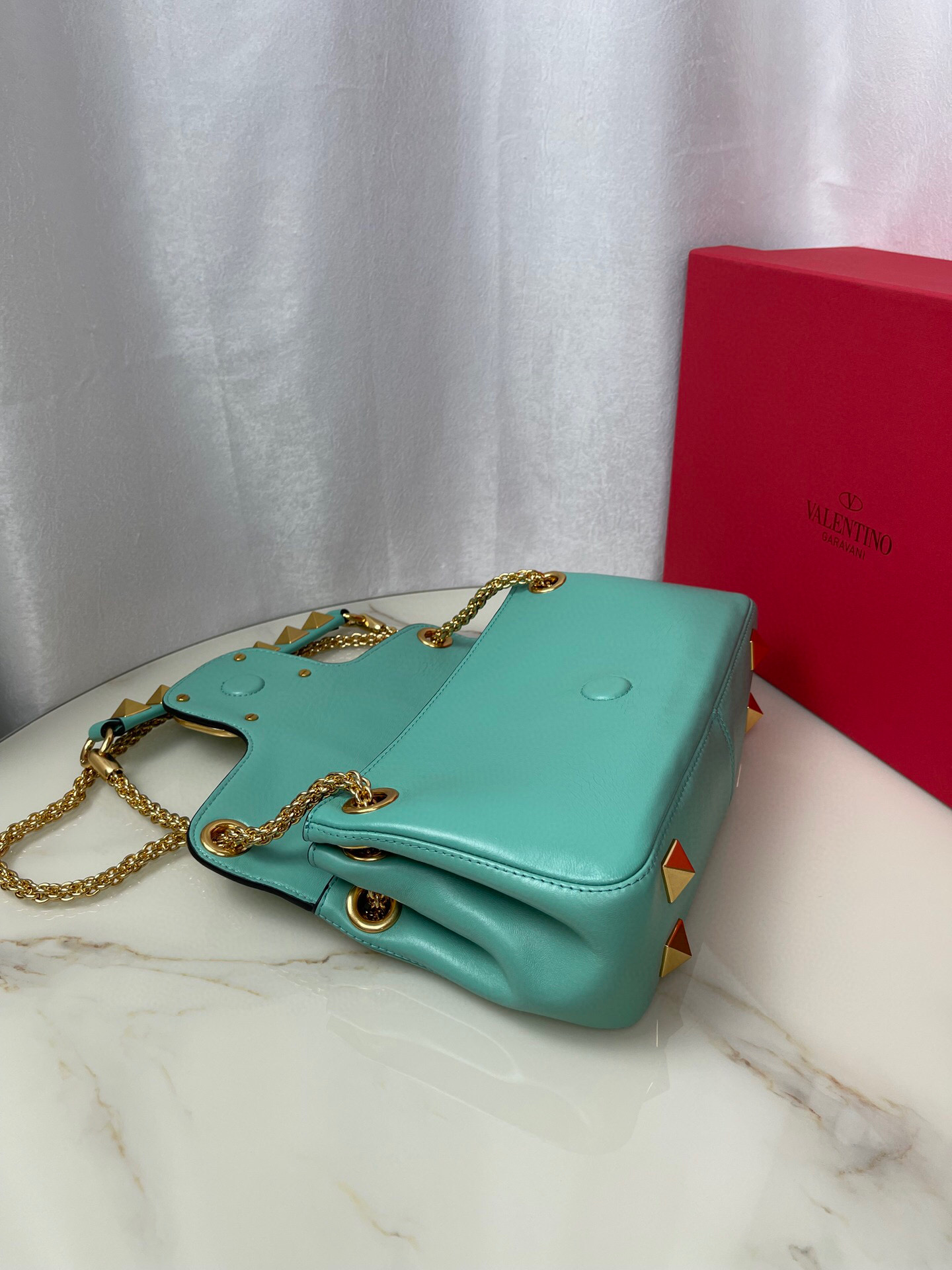 Valentino Stud Sign