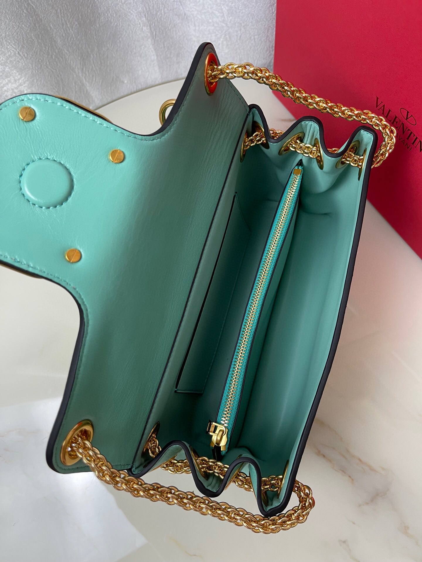 Valentino Stud Sign