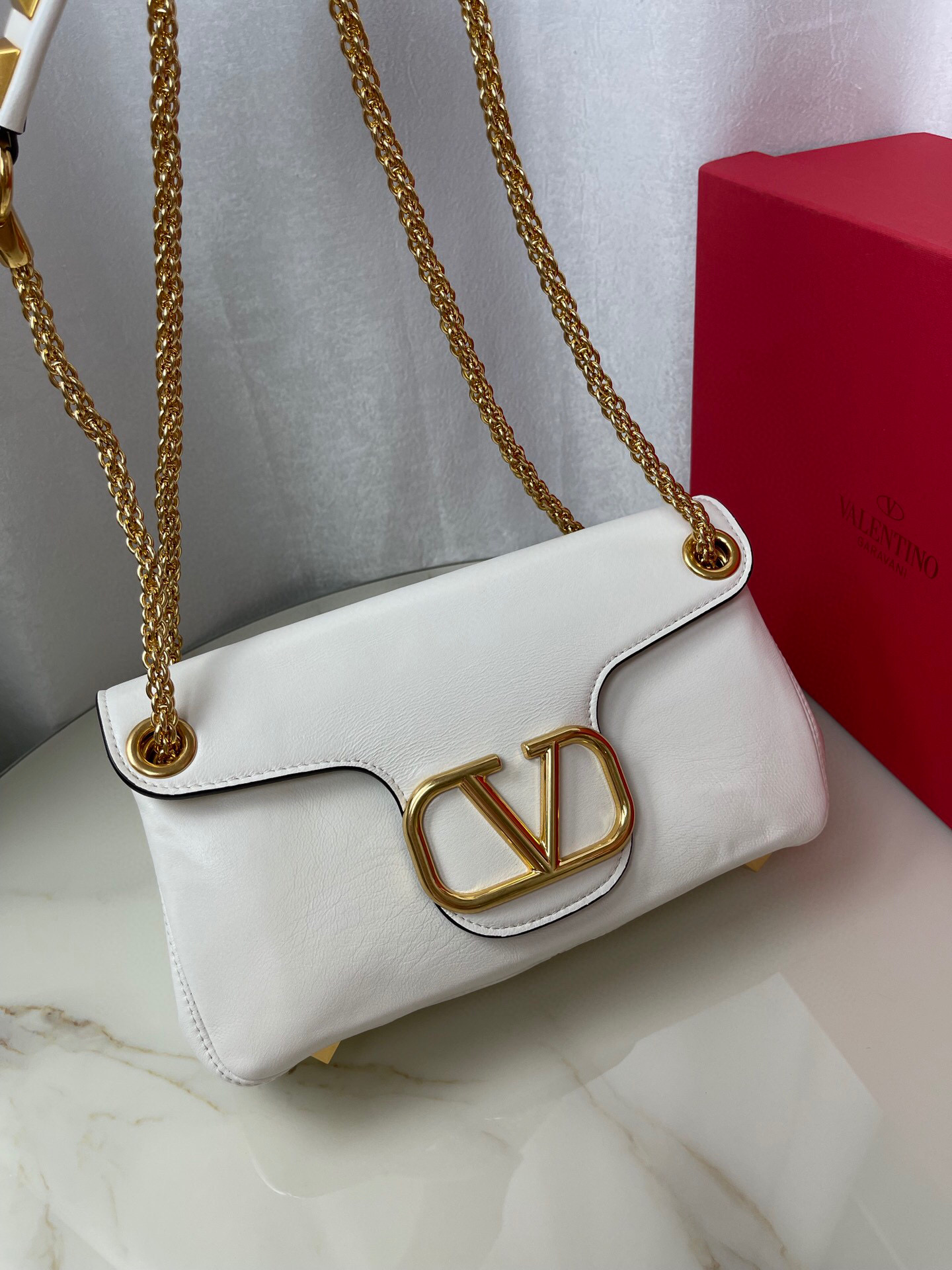 Valentino Stud Sign