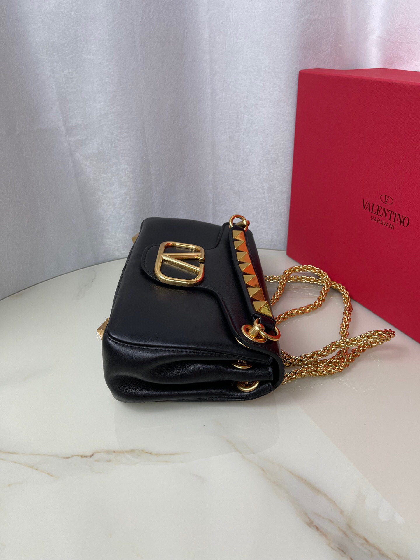 Valentino Stud Sign