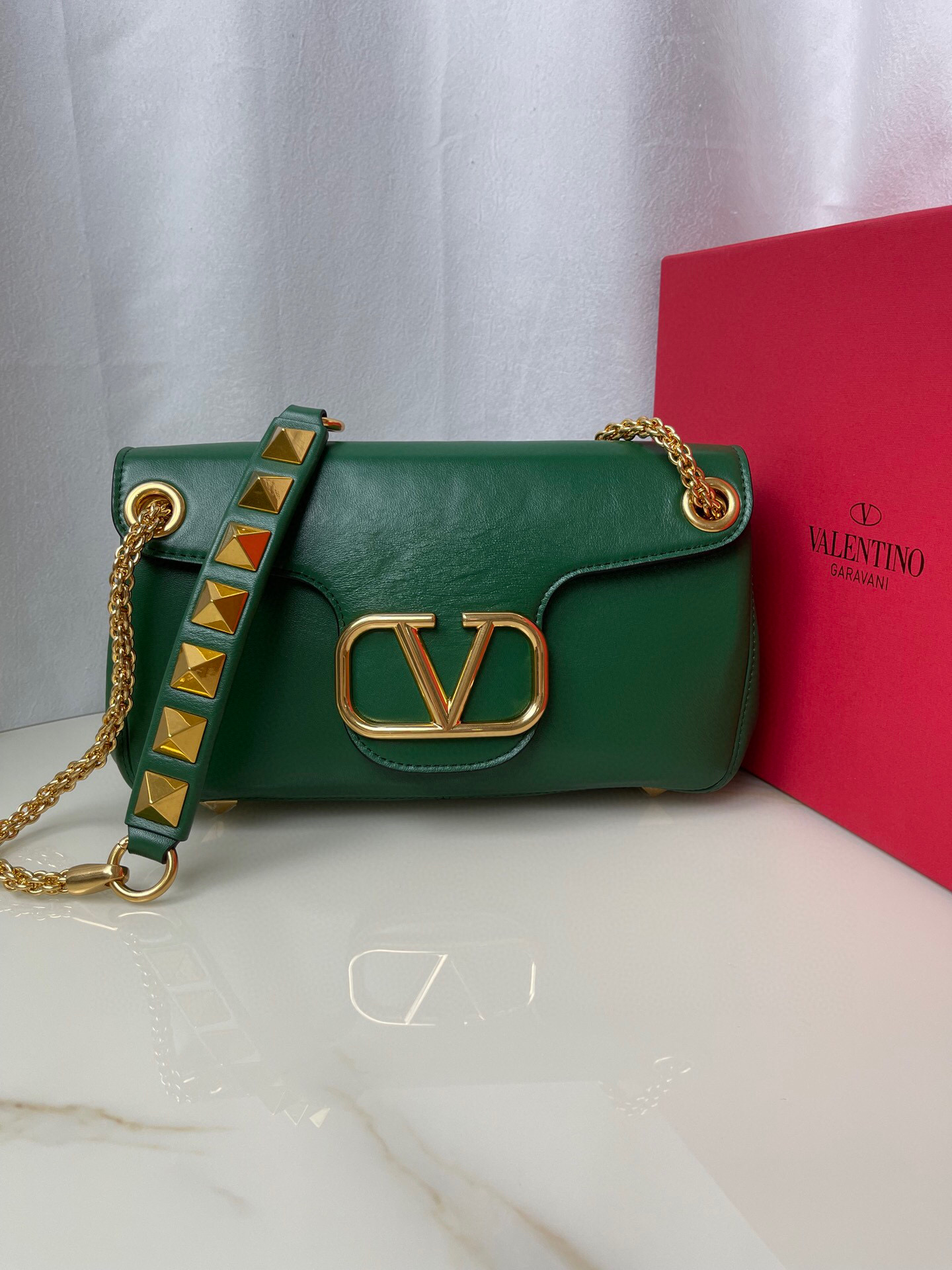 Valentino Stud Sign