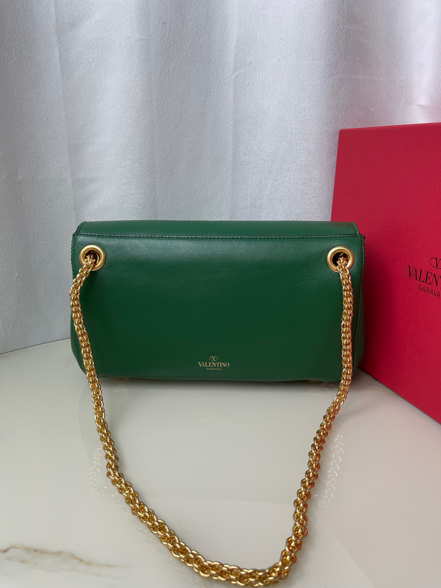 Valentino Stud Sign