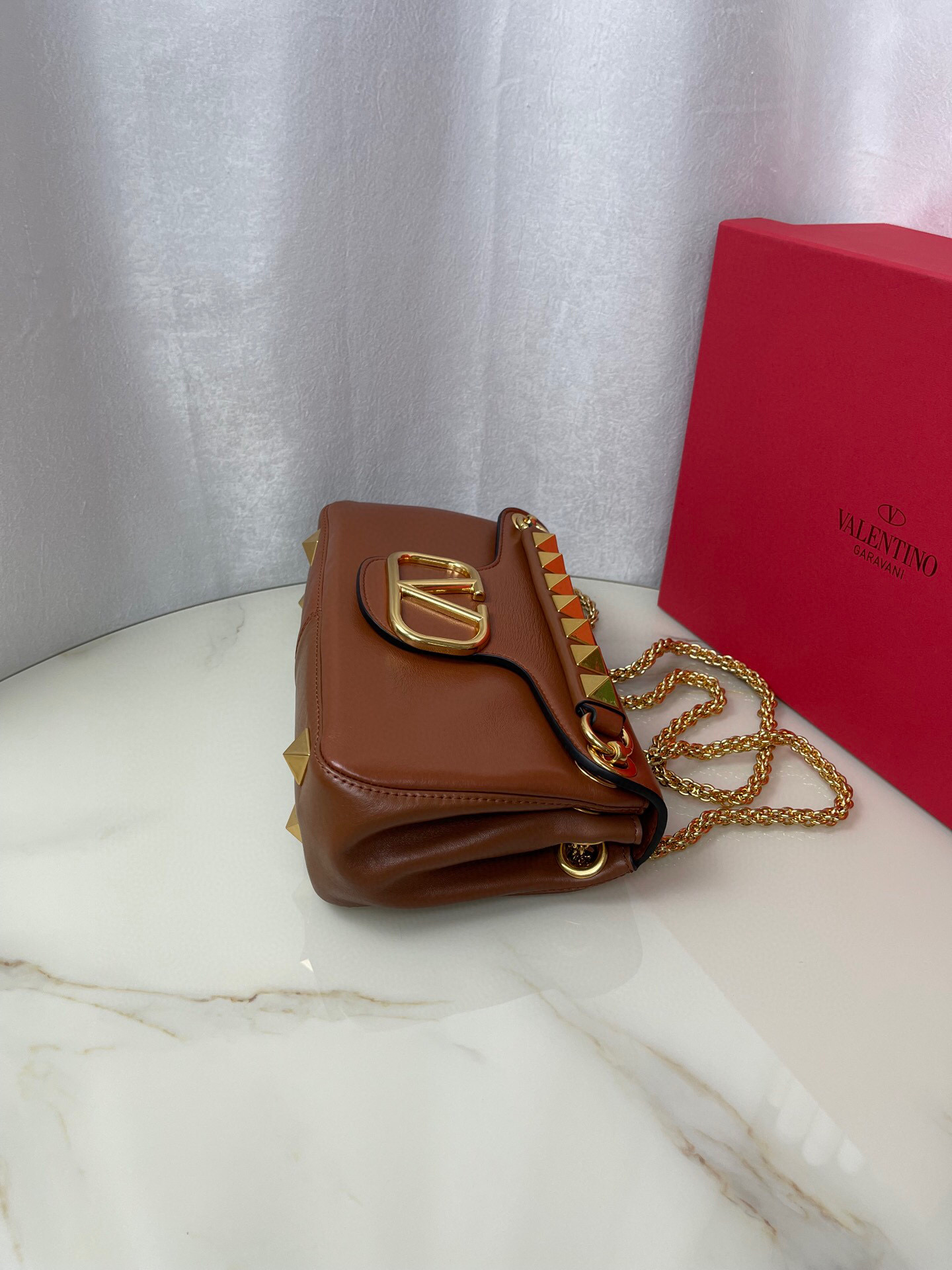 Valentino Stud Sign