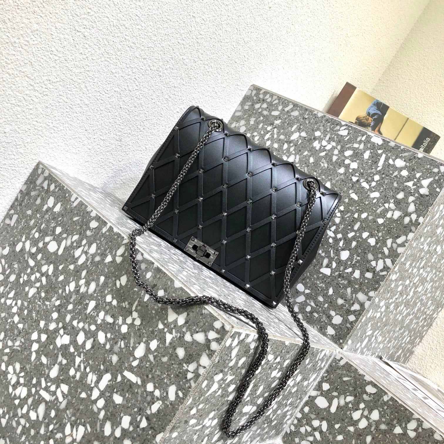 Valentino Beehive