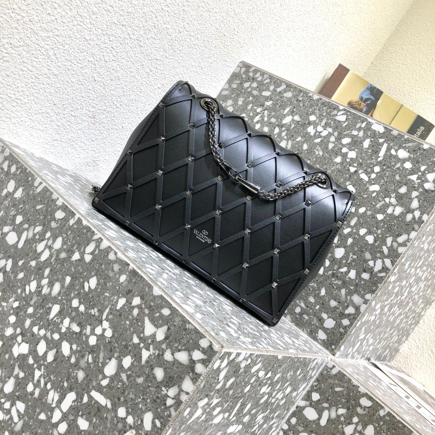 Valentino Beehive