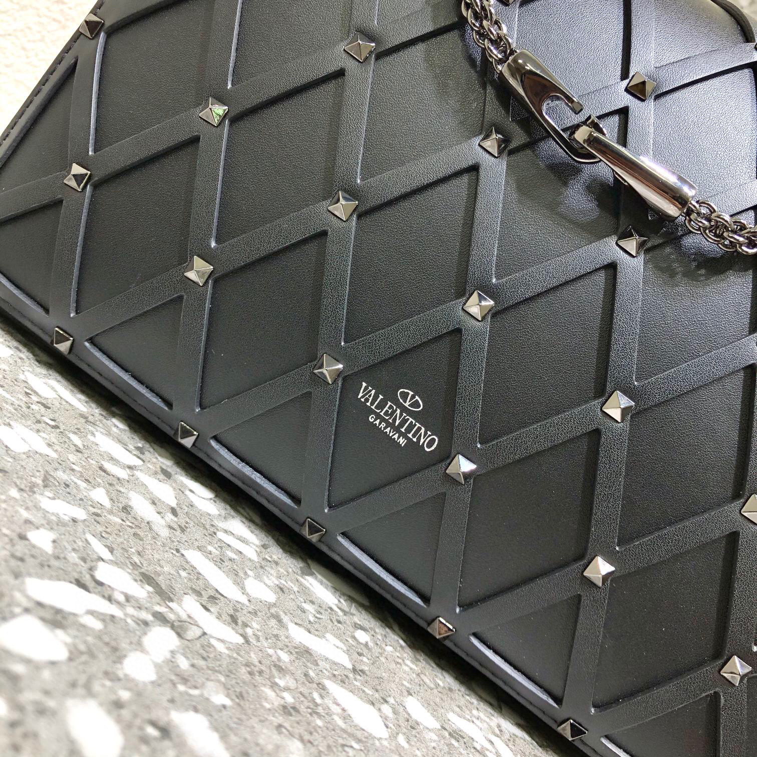 Valentino Beehive