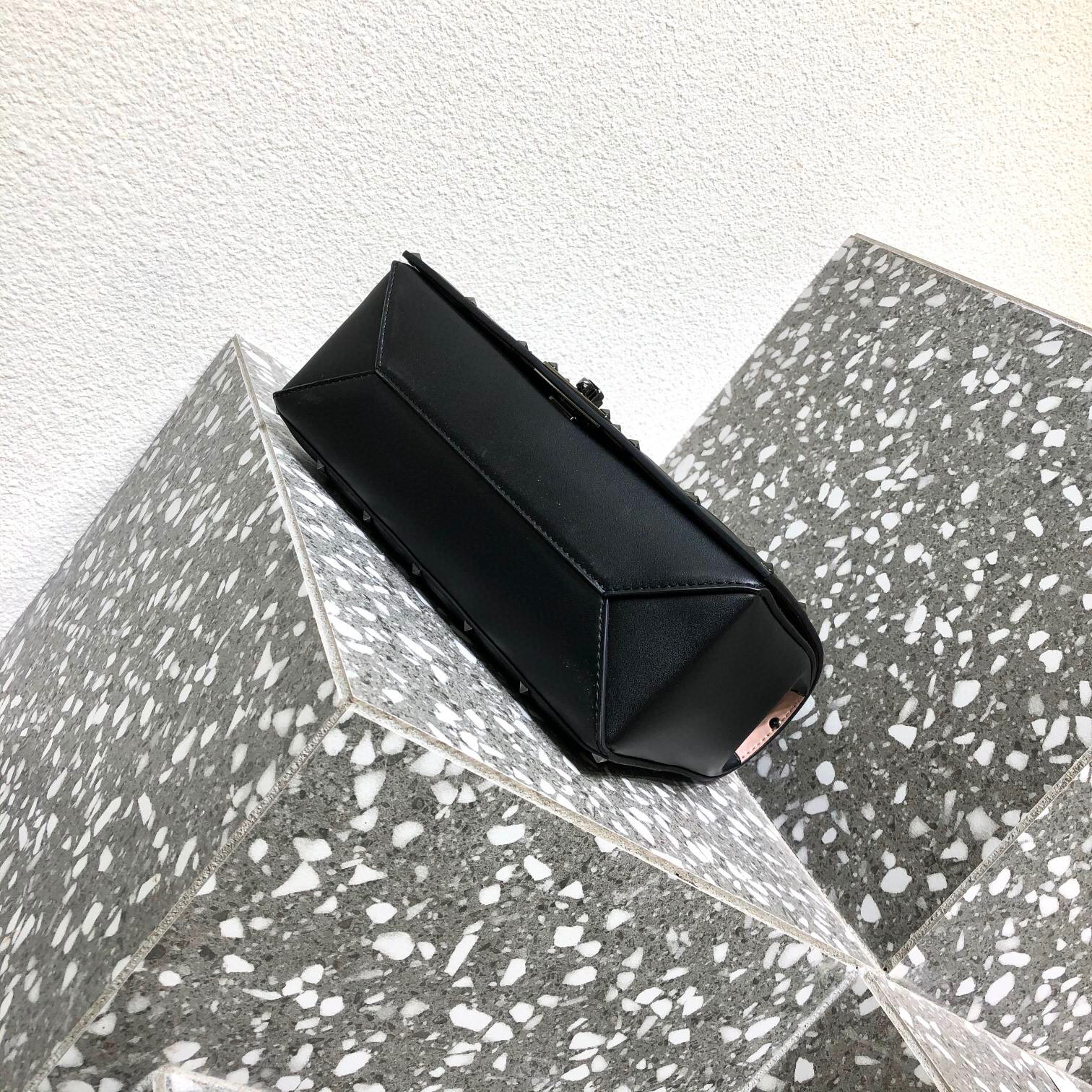Valentino Beehive