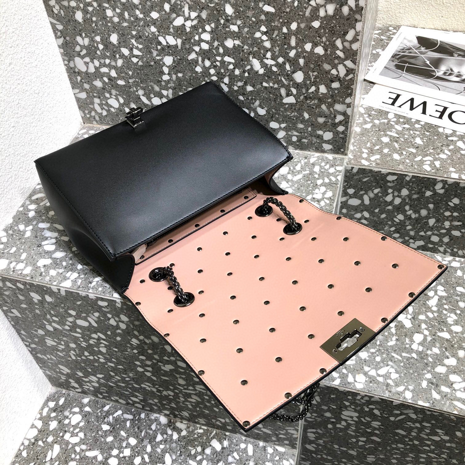 Valentino Beehive