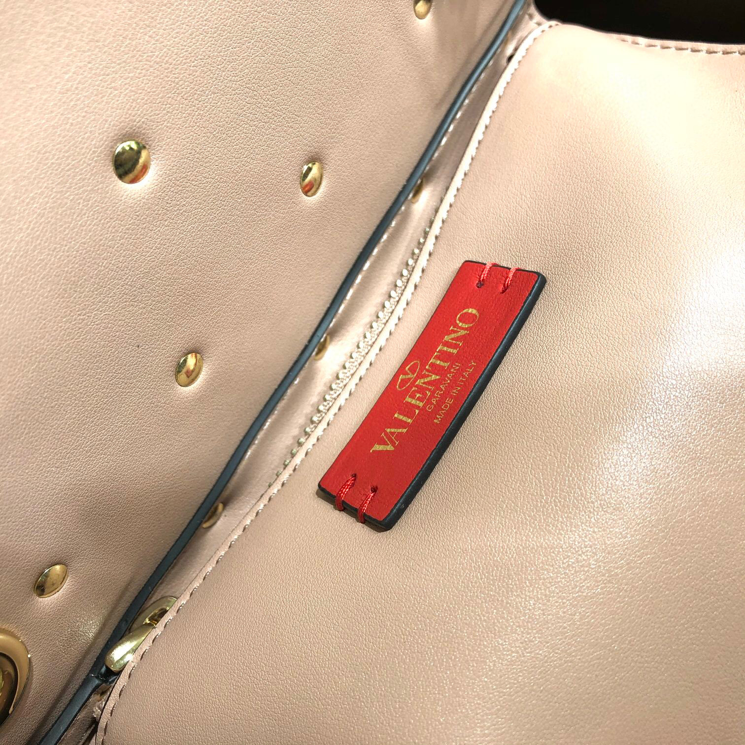 Valentino Beehive