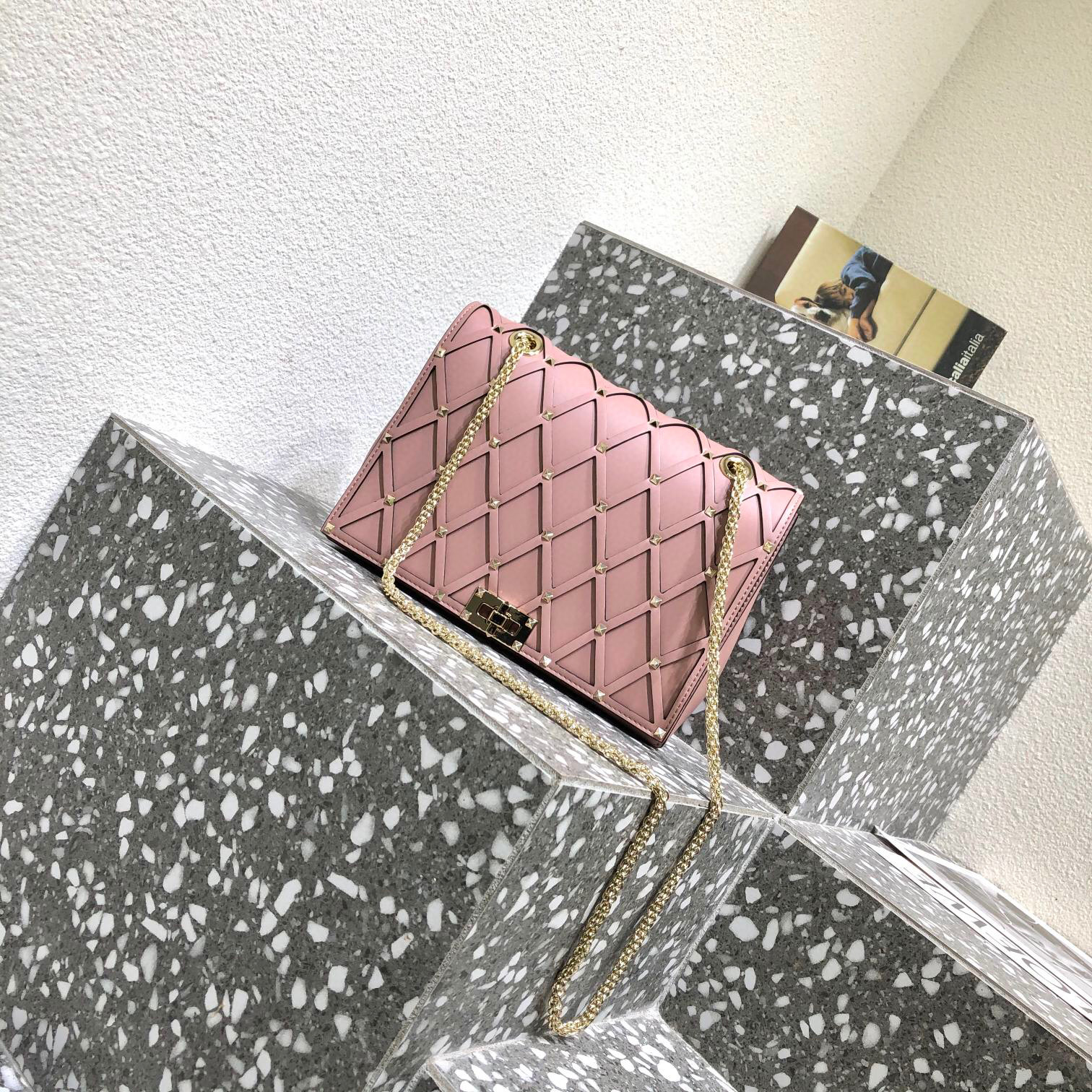 Valentino Beehive