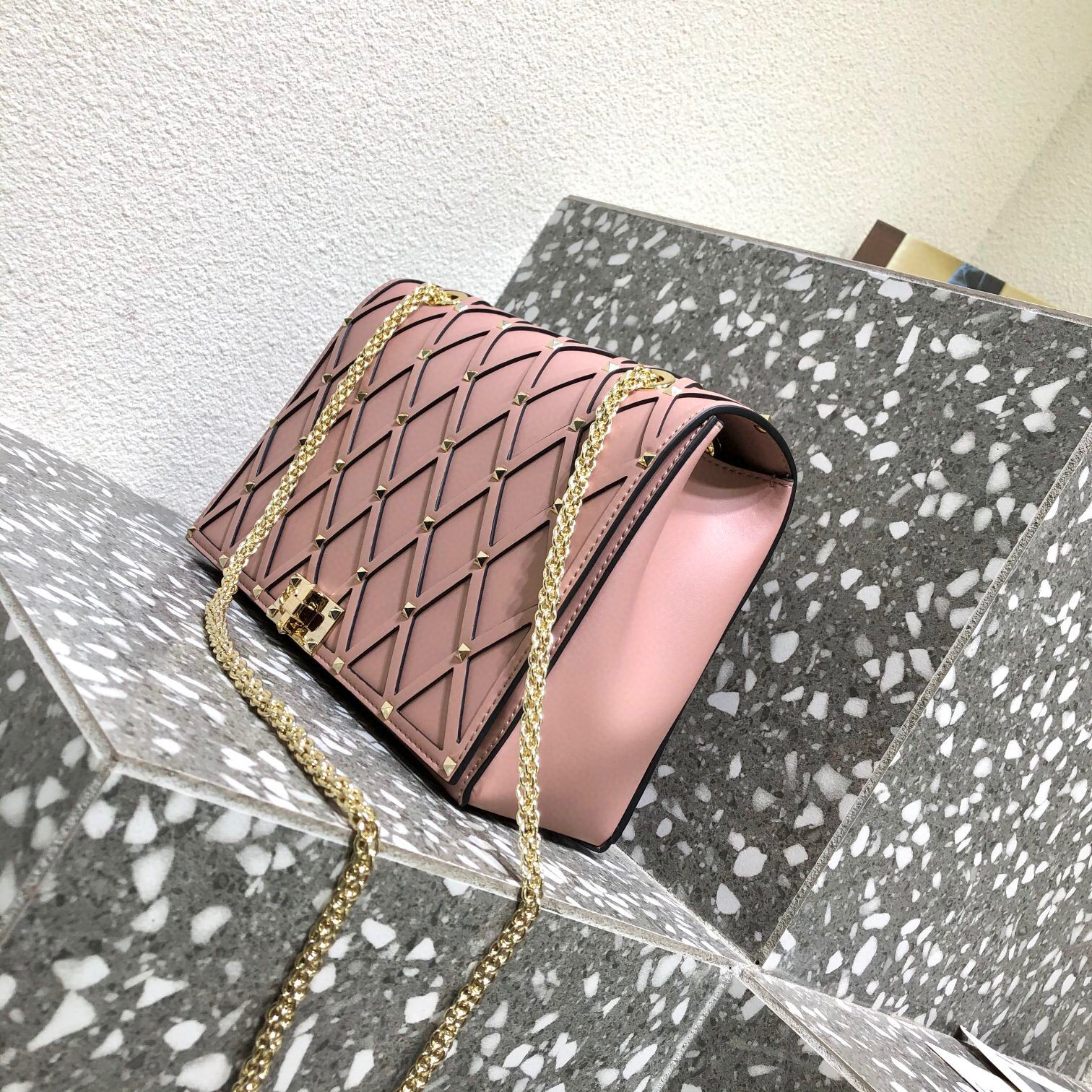Valentino Beehive