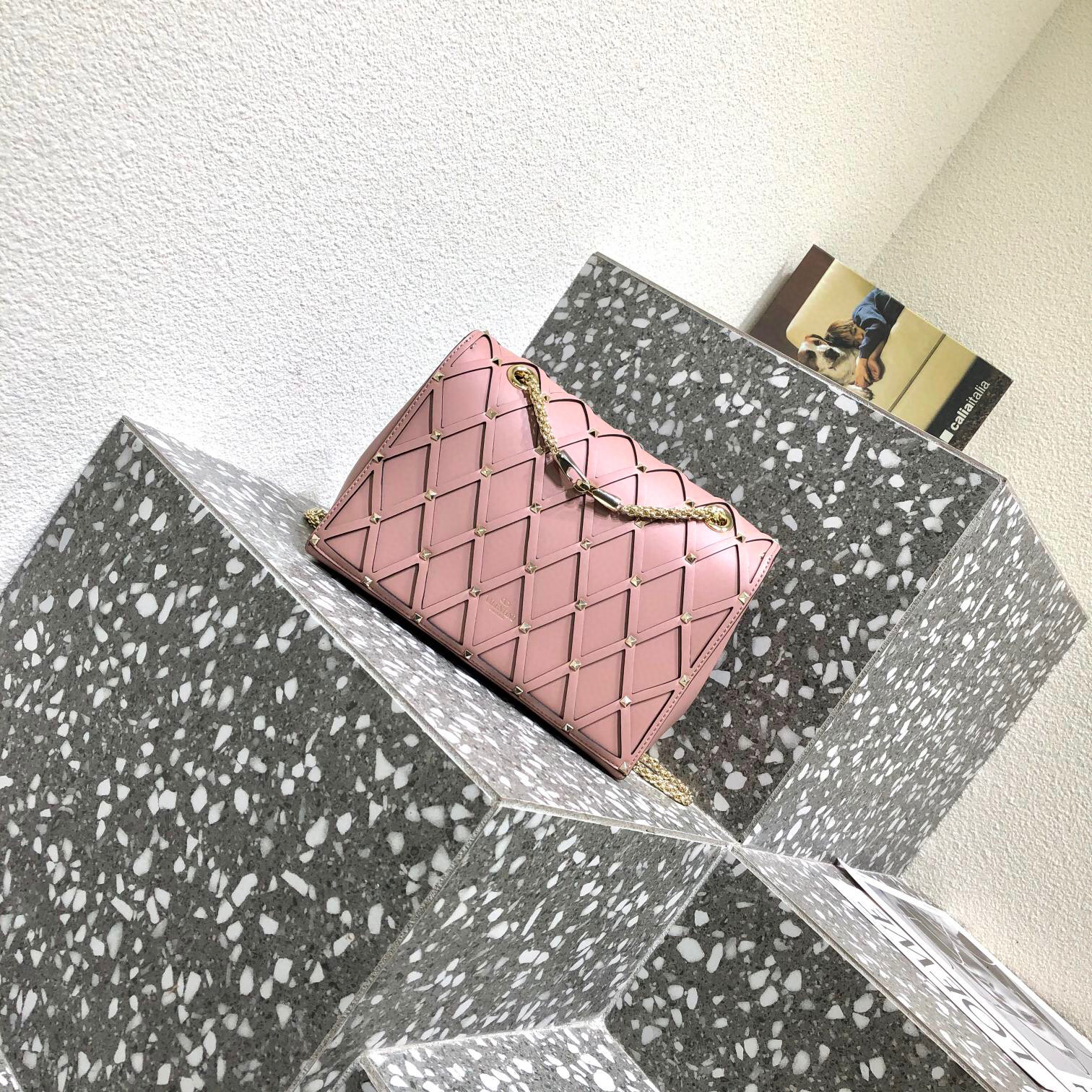 Valentino Beehive