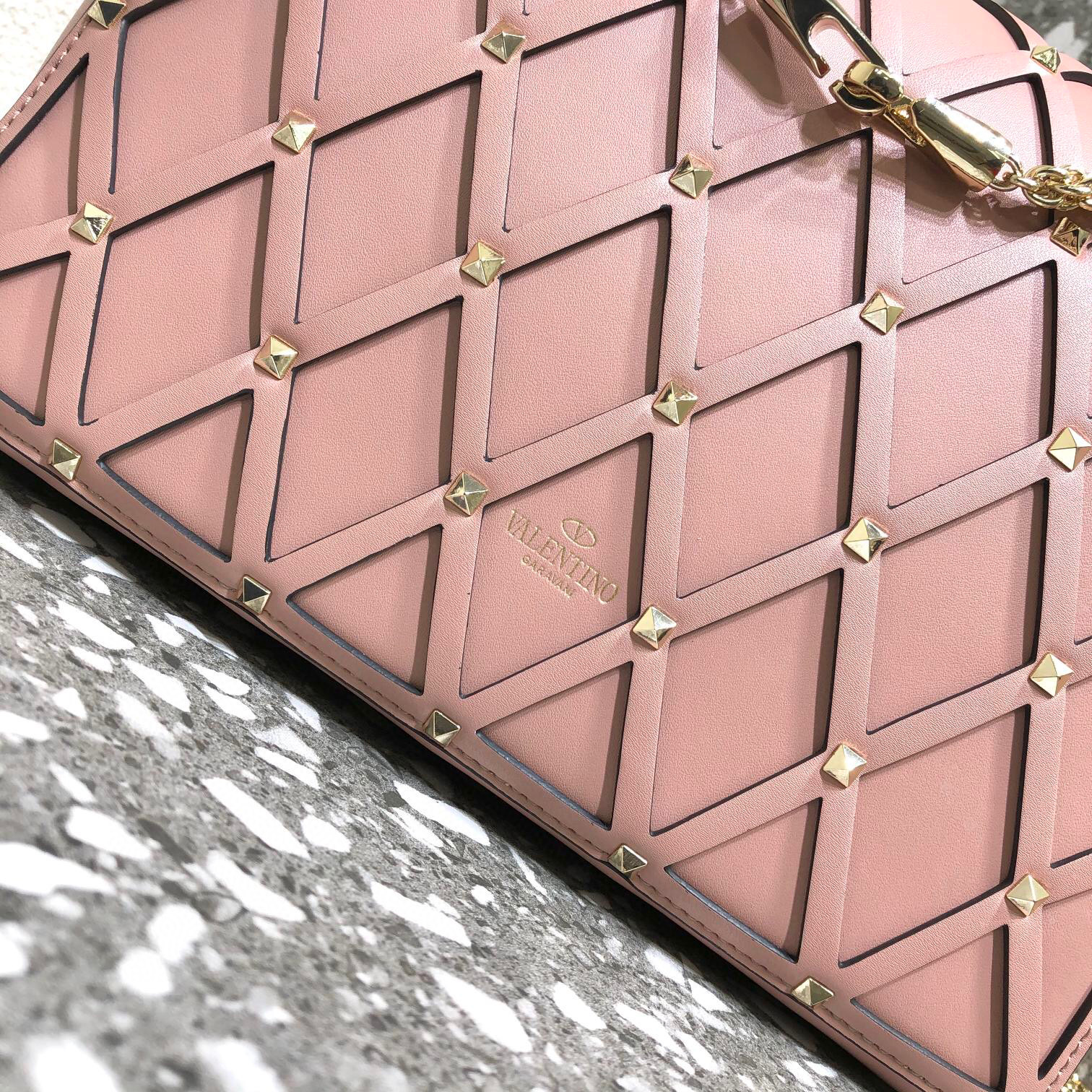 Valentino Beehive