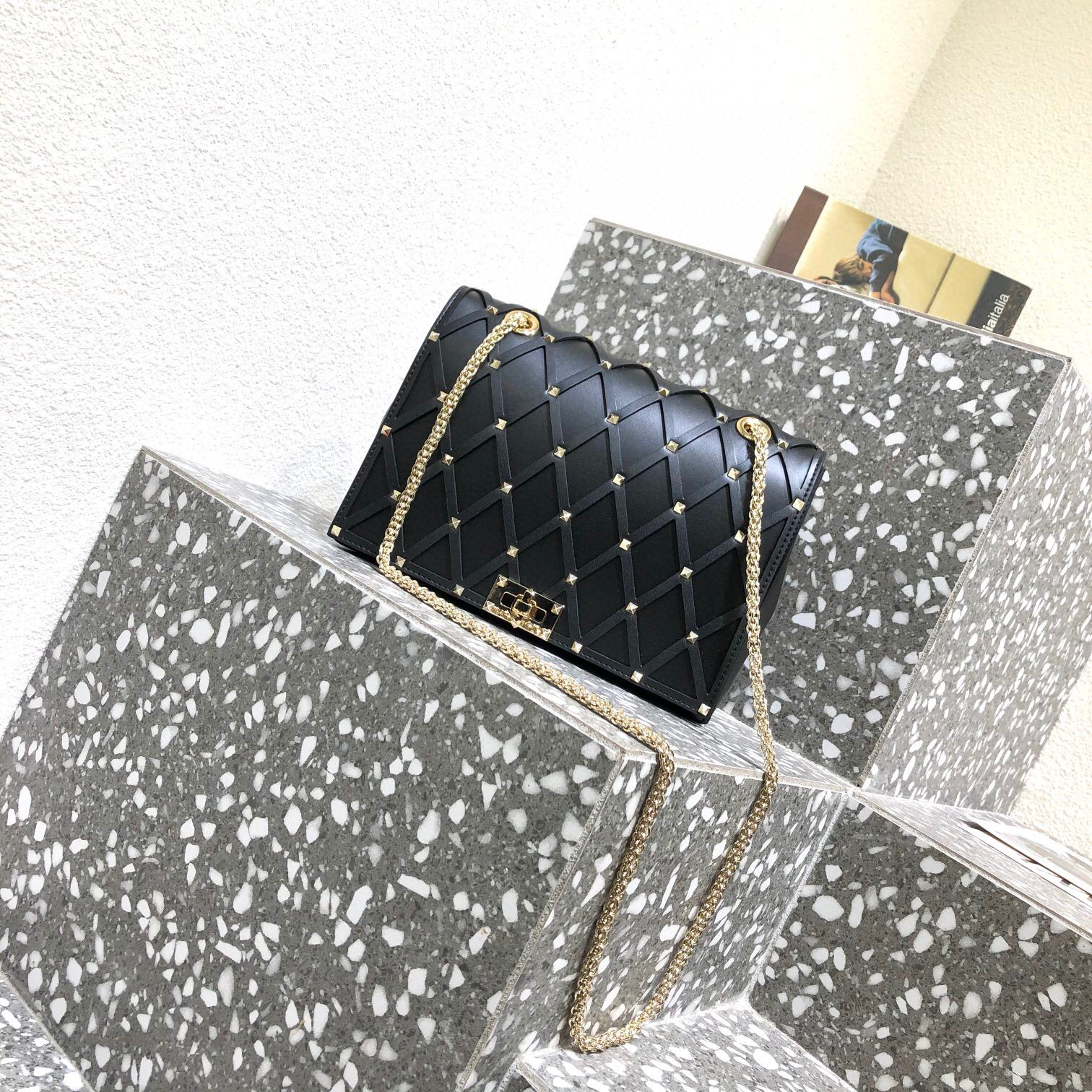 Valentino Beehive