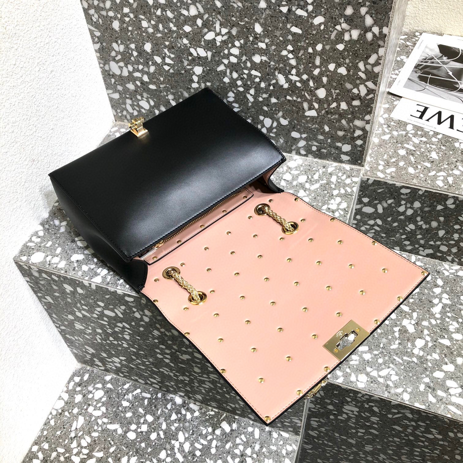 Valentino Beehive