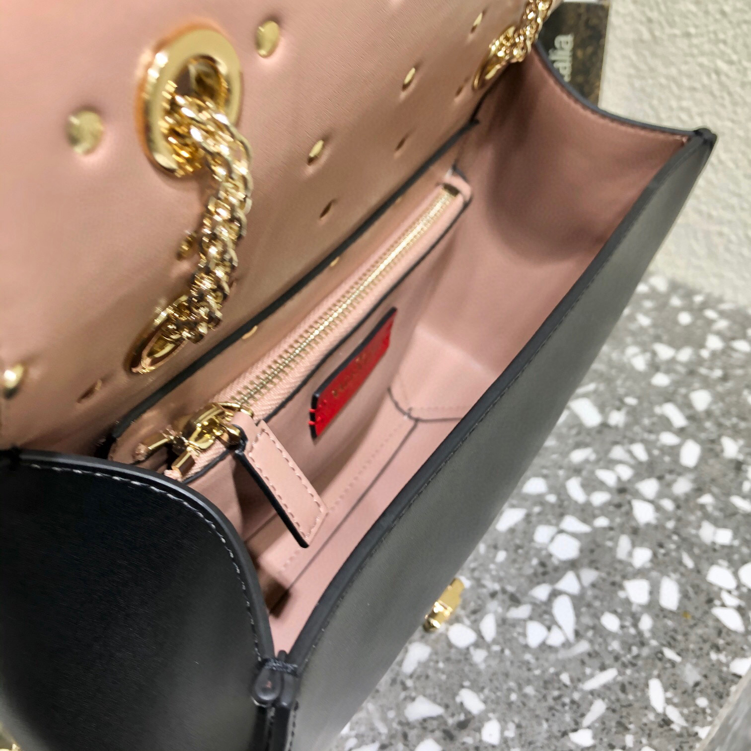 Valentino Beehive