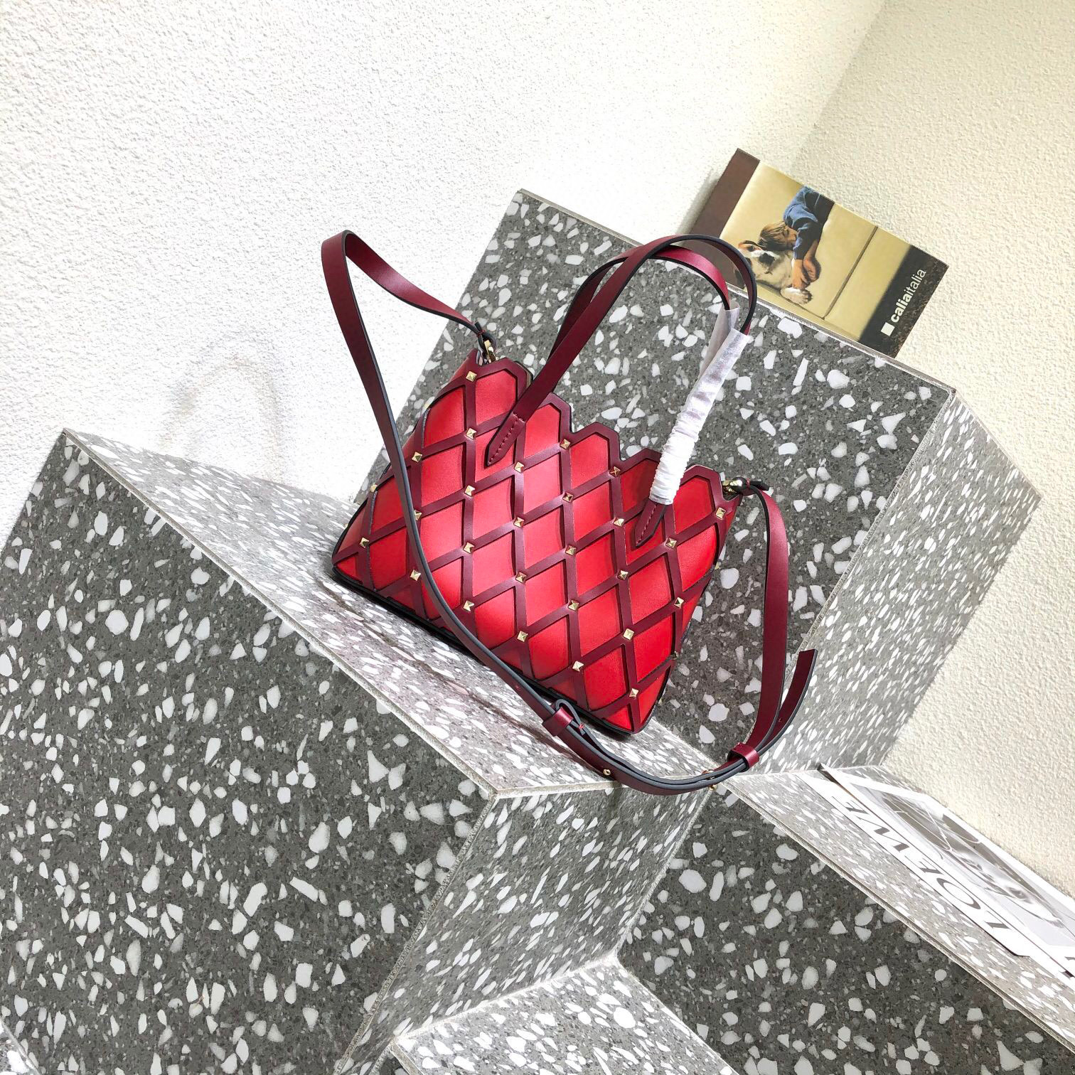 Valentino Beehive
