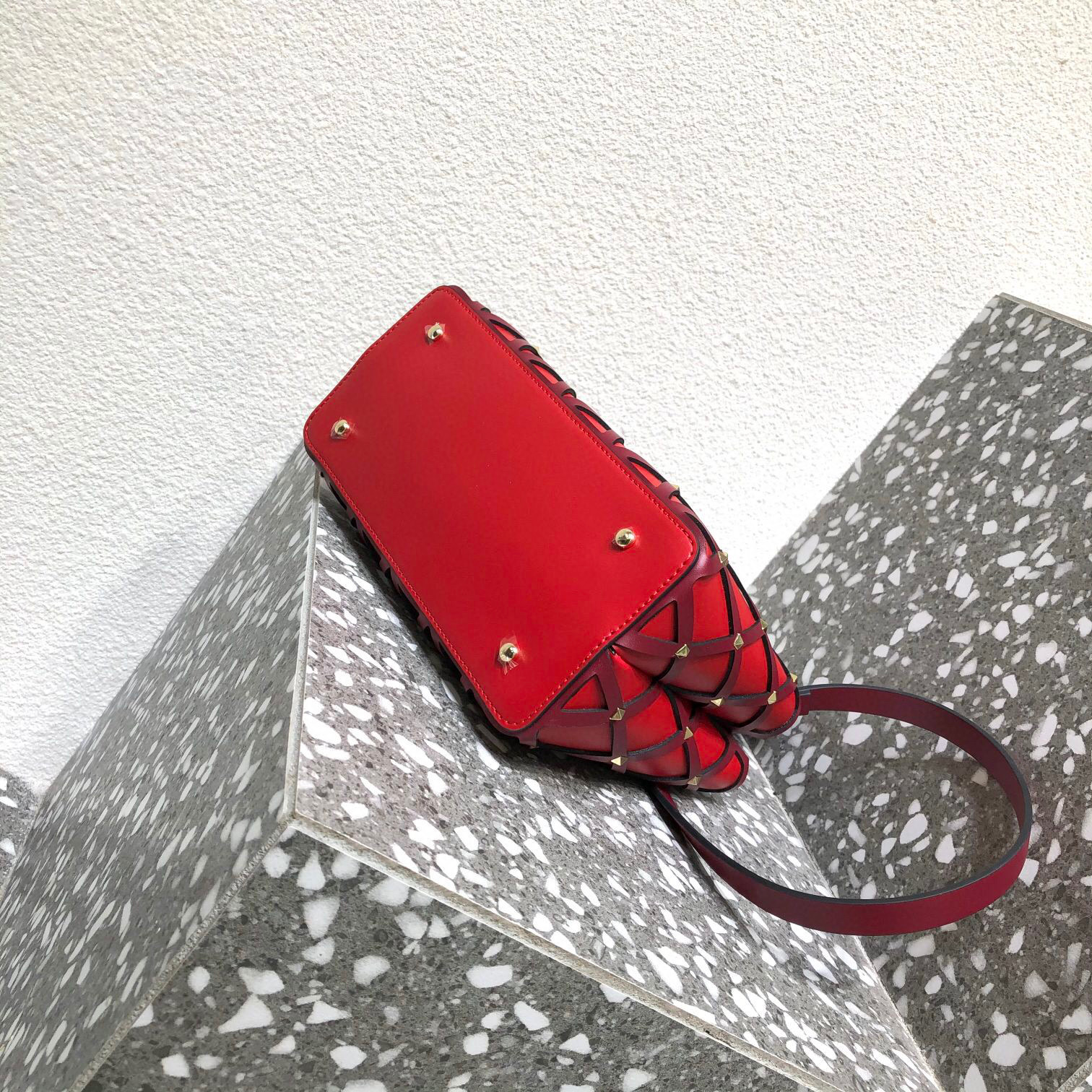 Valentino Beehive