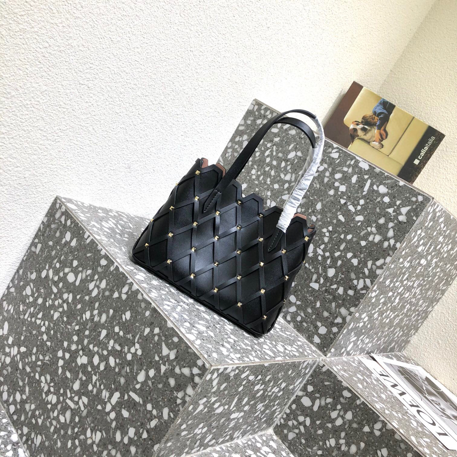 Valentino Beehive