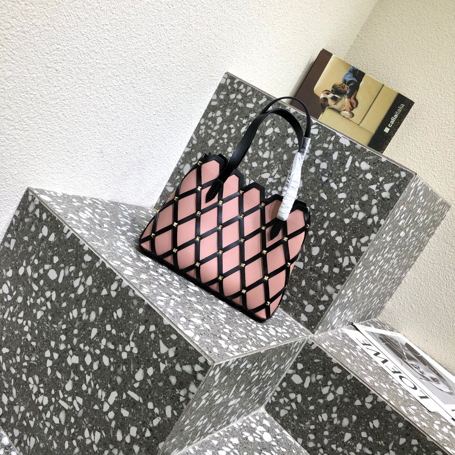 Valentino Beehive