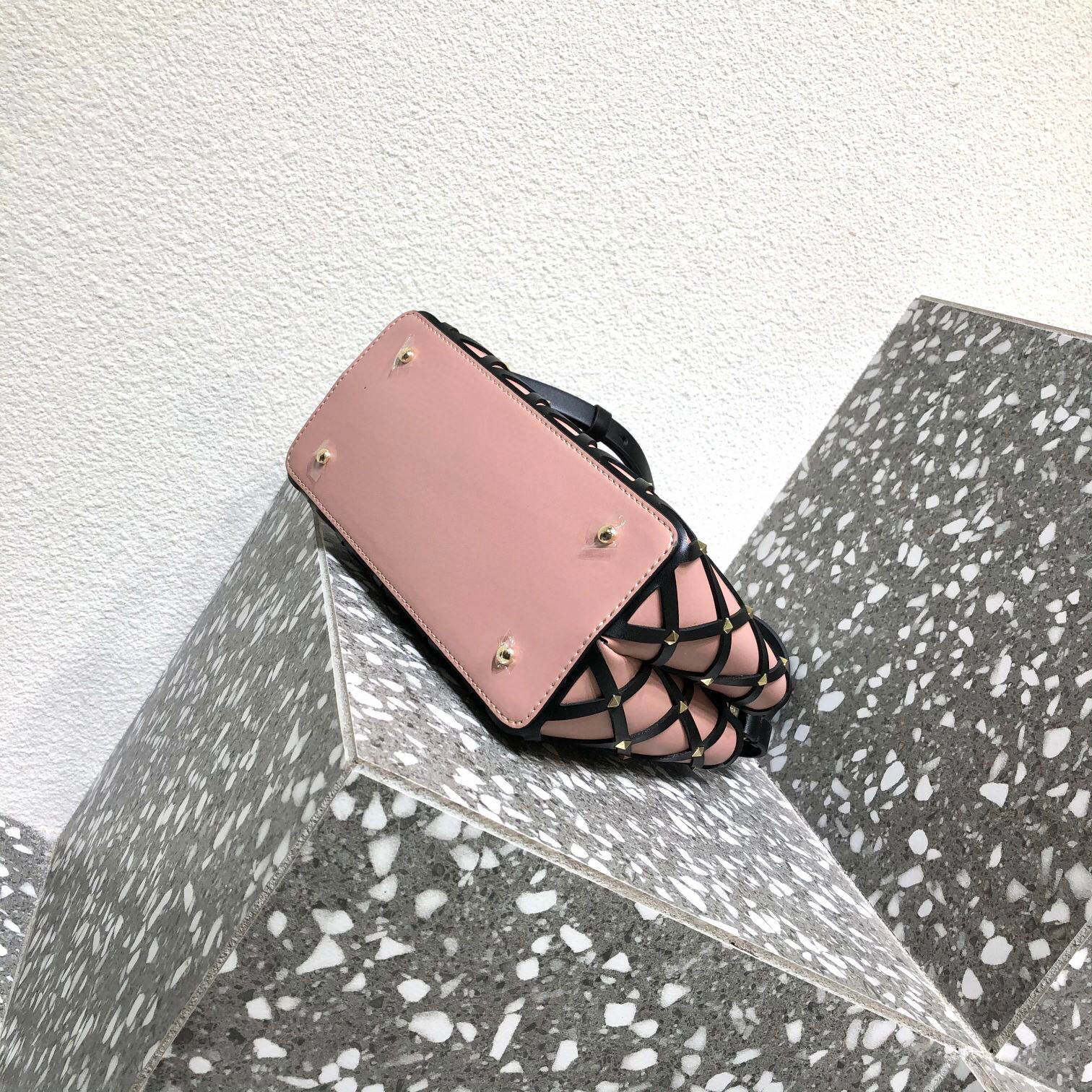 Valentino Beehive