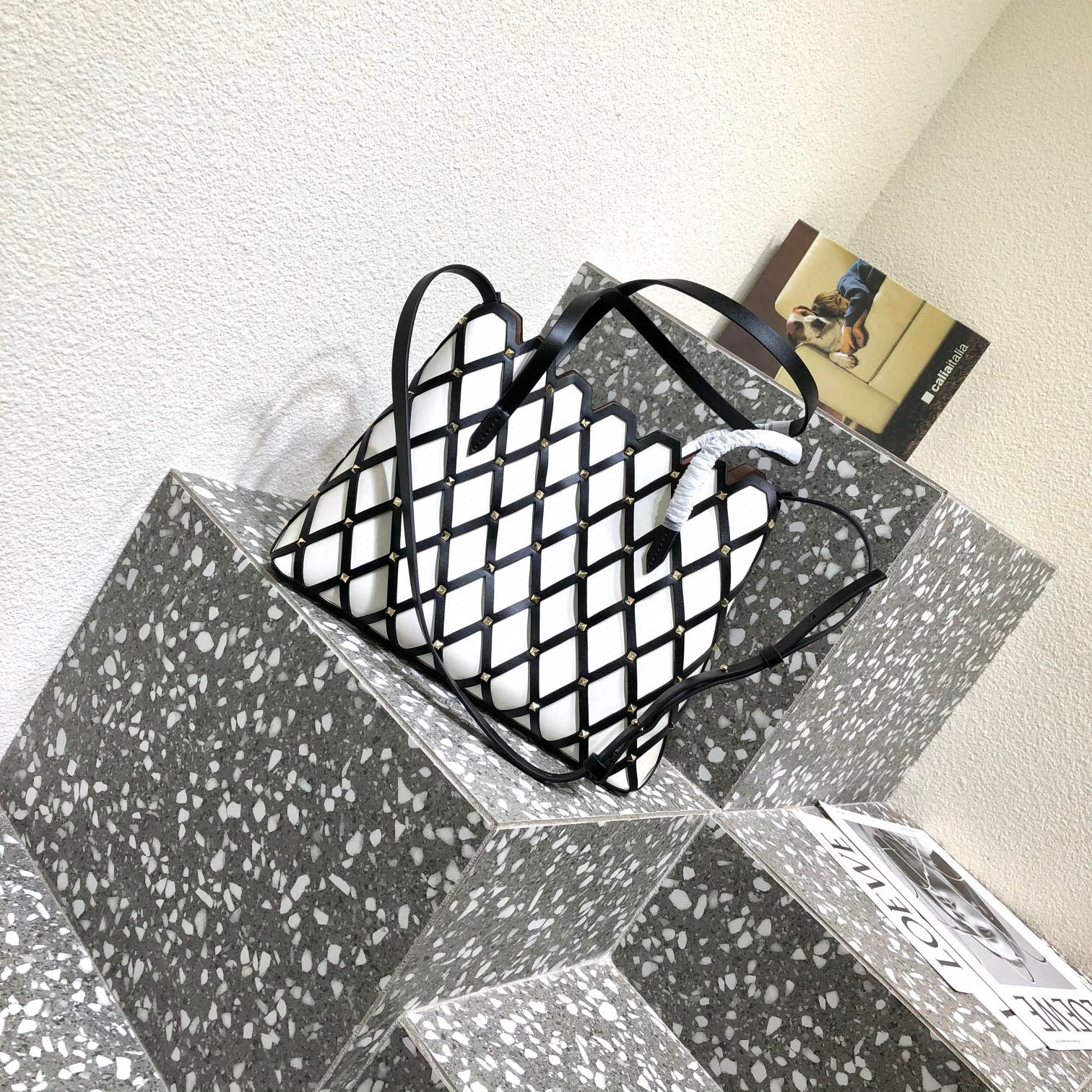Valentino Beehive