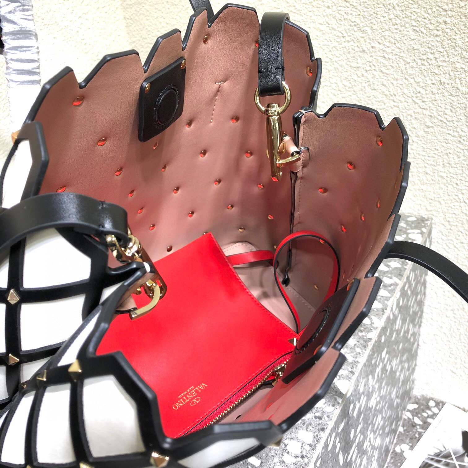 Valentino Beehive