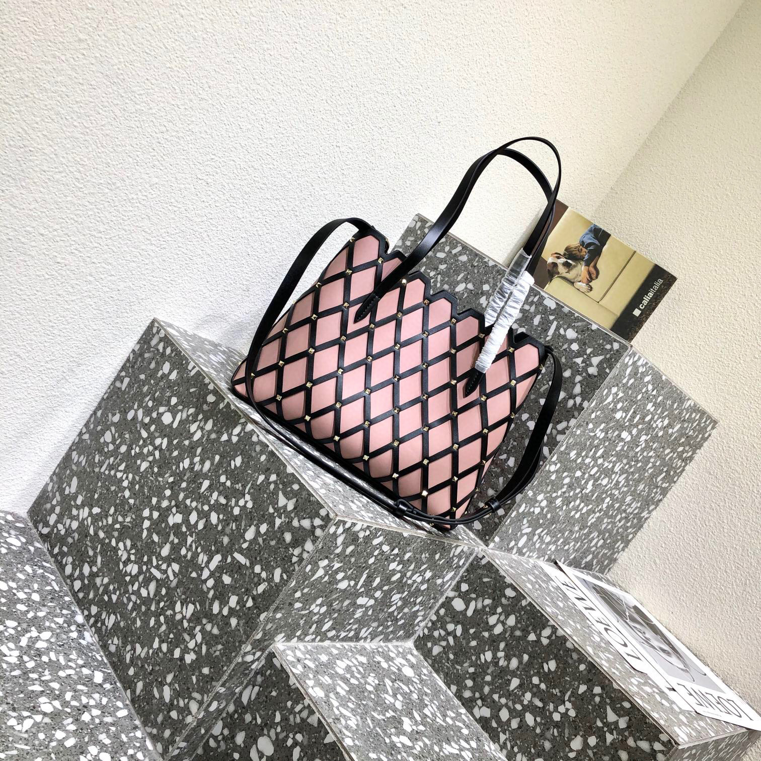 Valentino Beehive