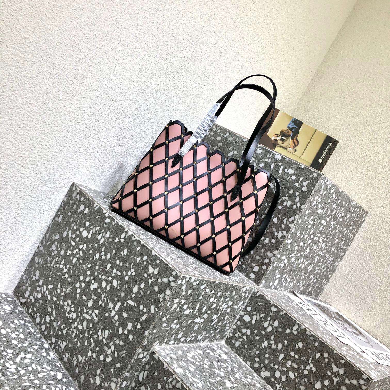 Valentino Beehive