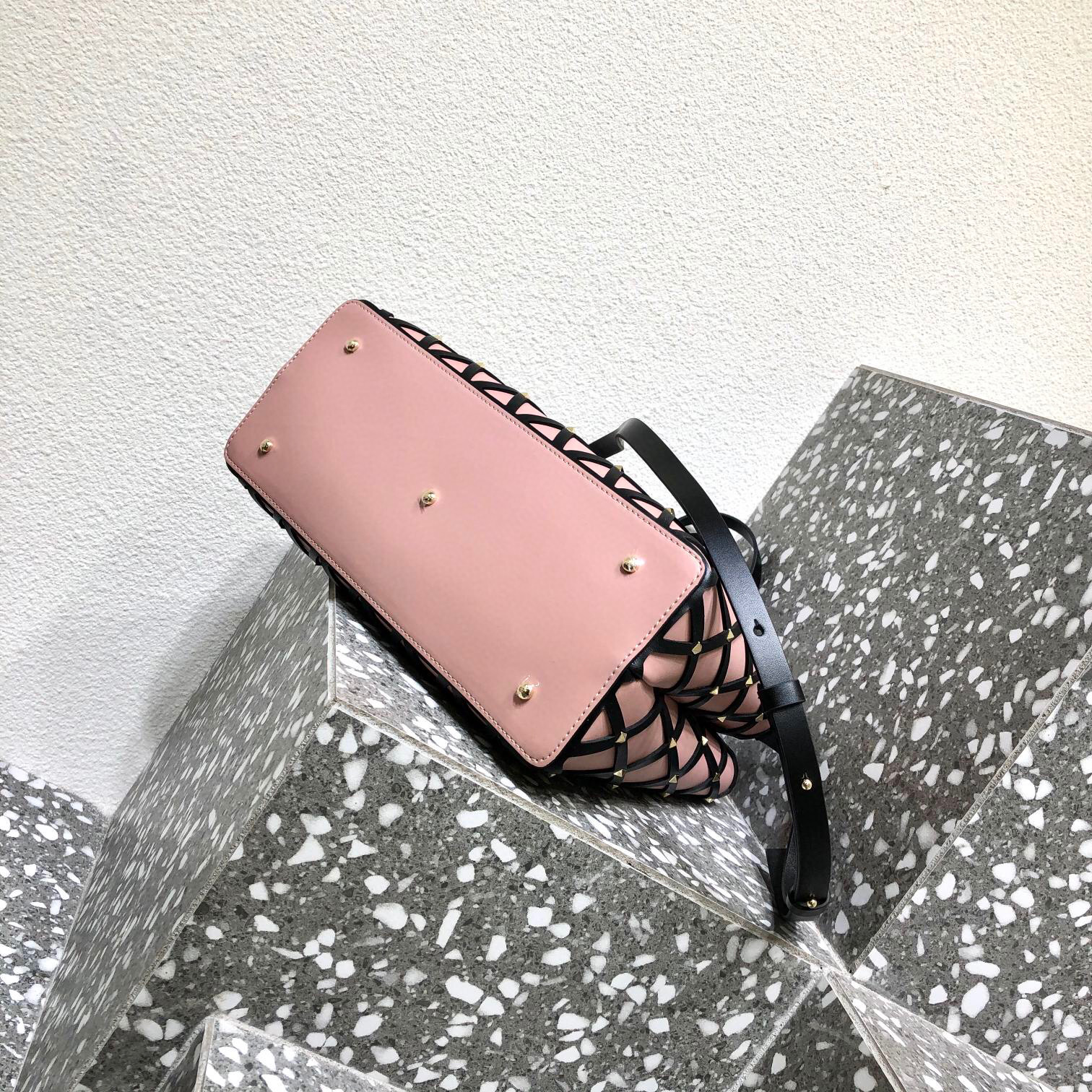 Valentino Beehive