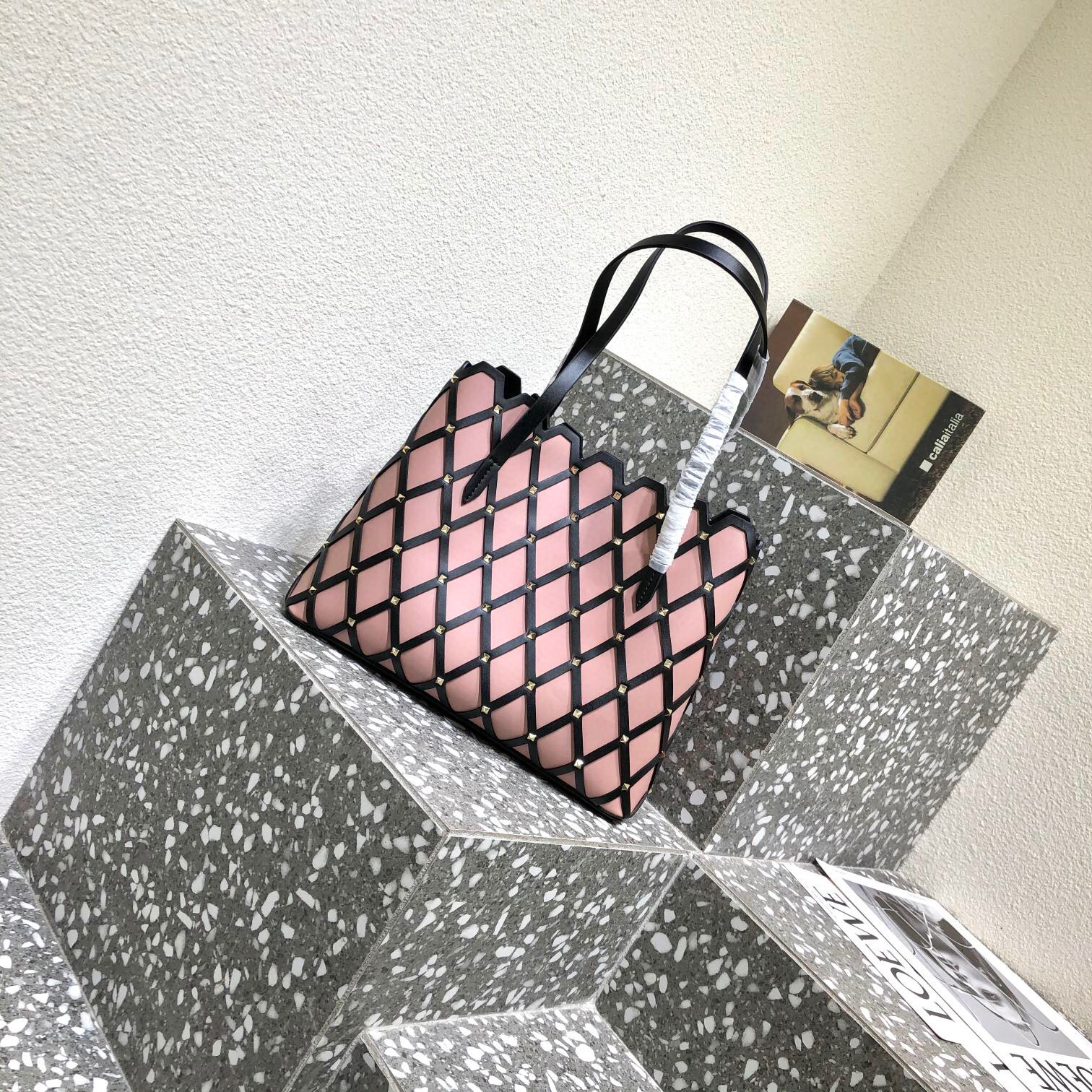 Valentino Beehive