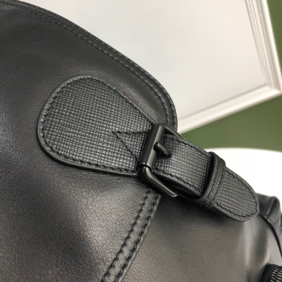 B**rry backpack