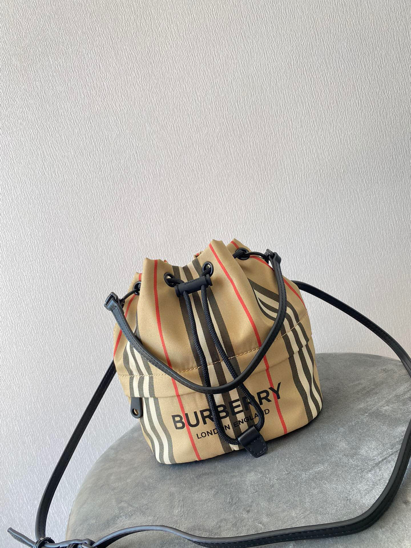 B**rry bucket