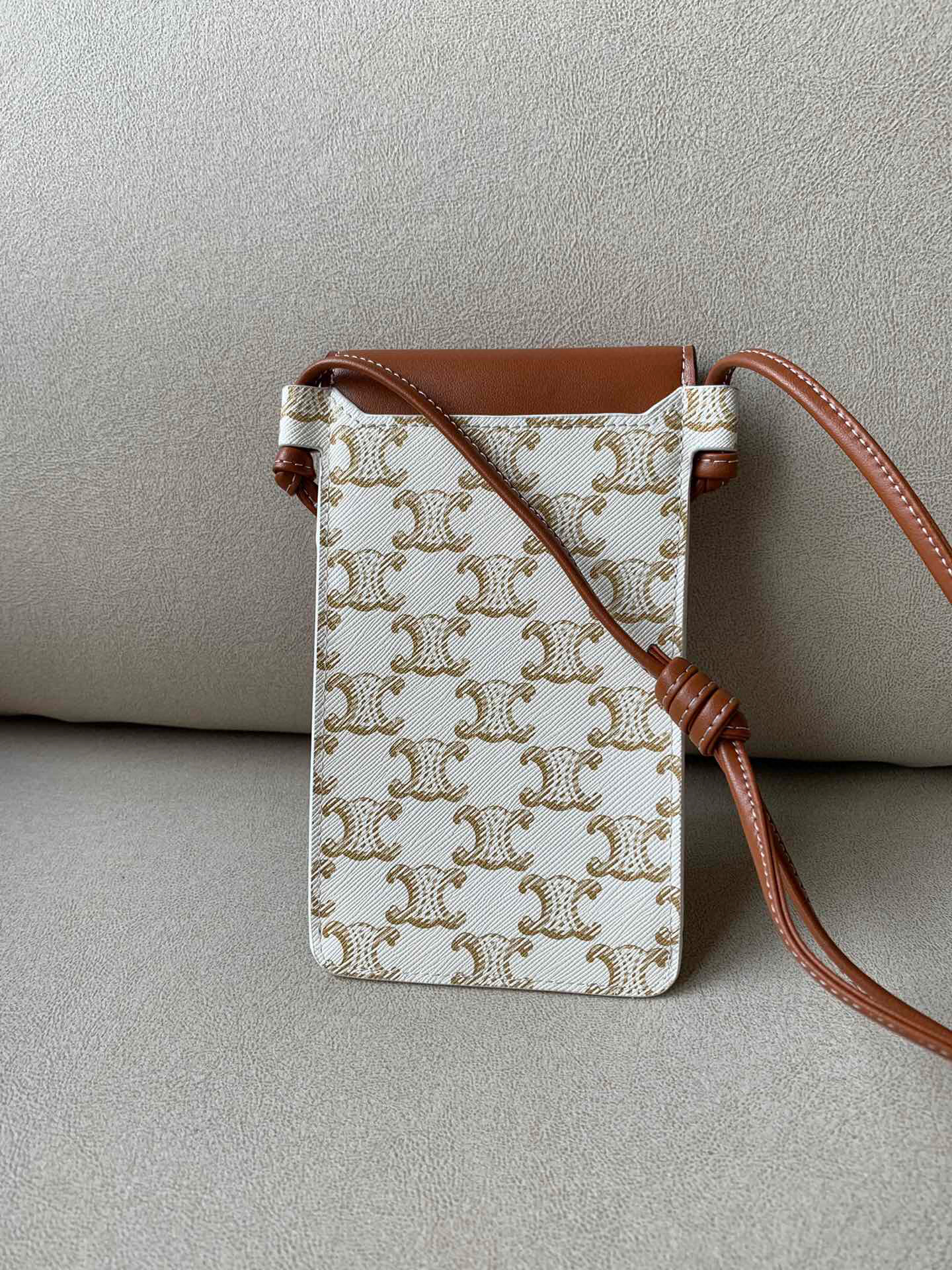 Ce**e mobile phone bag