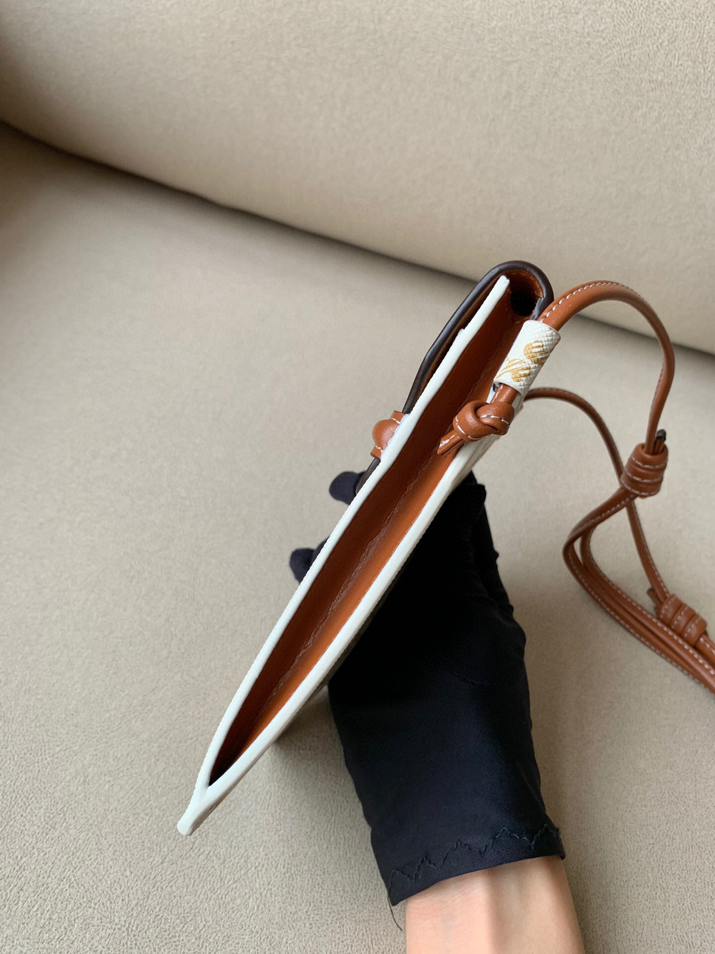 Ce**e mobile phone bag