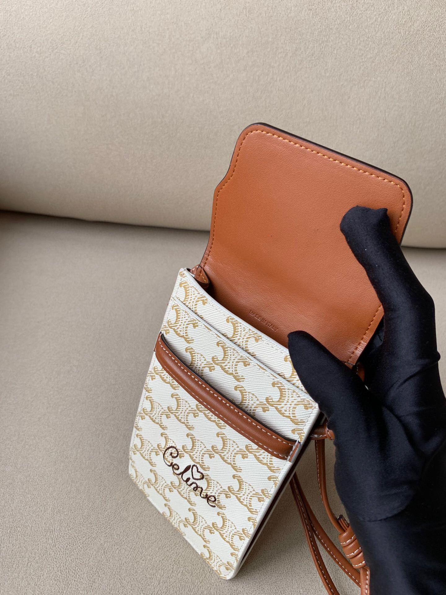 Ce**e mobile phone bag