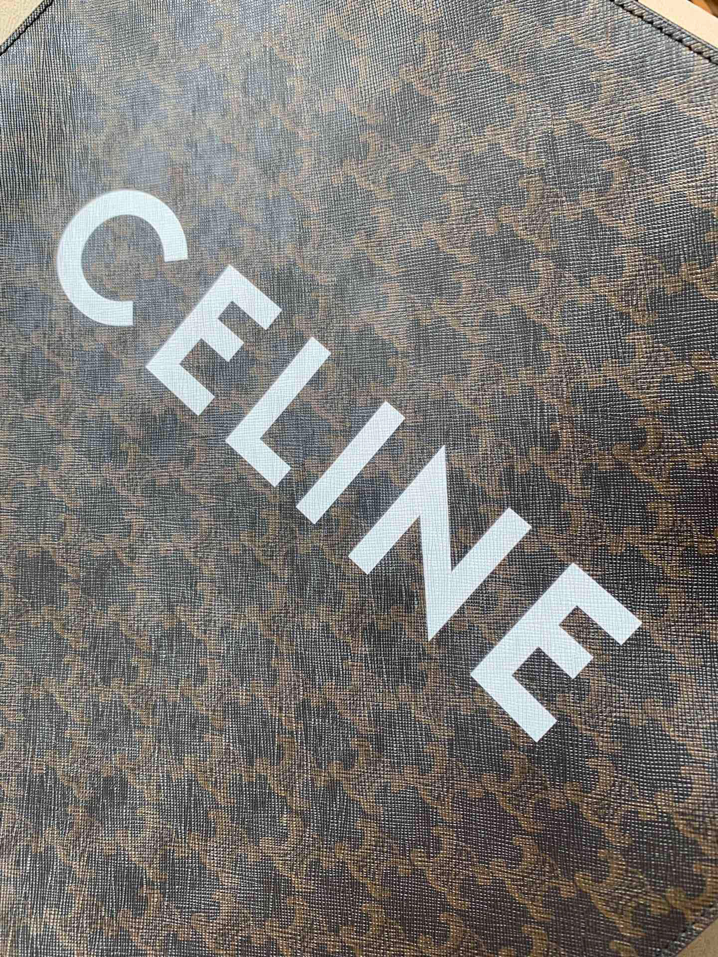 Ce**e tote