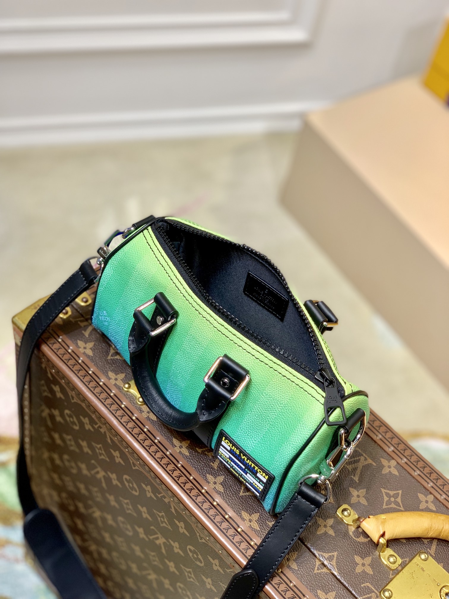 l**is V*t*n keepall