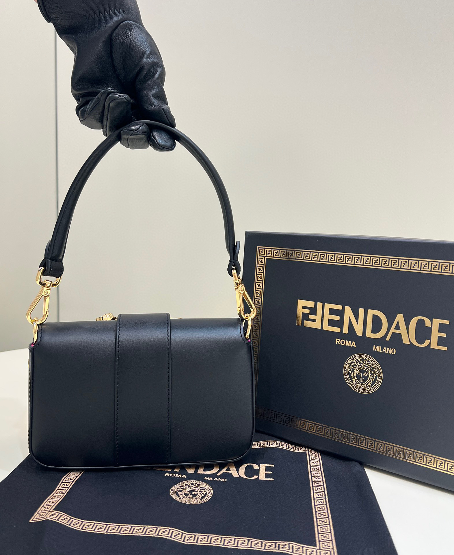 F**di & versace baguette