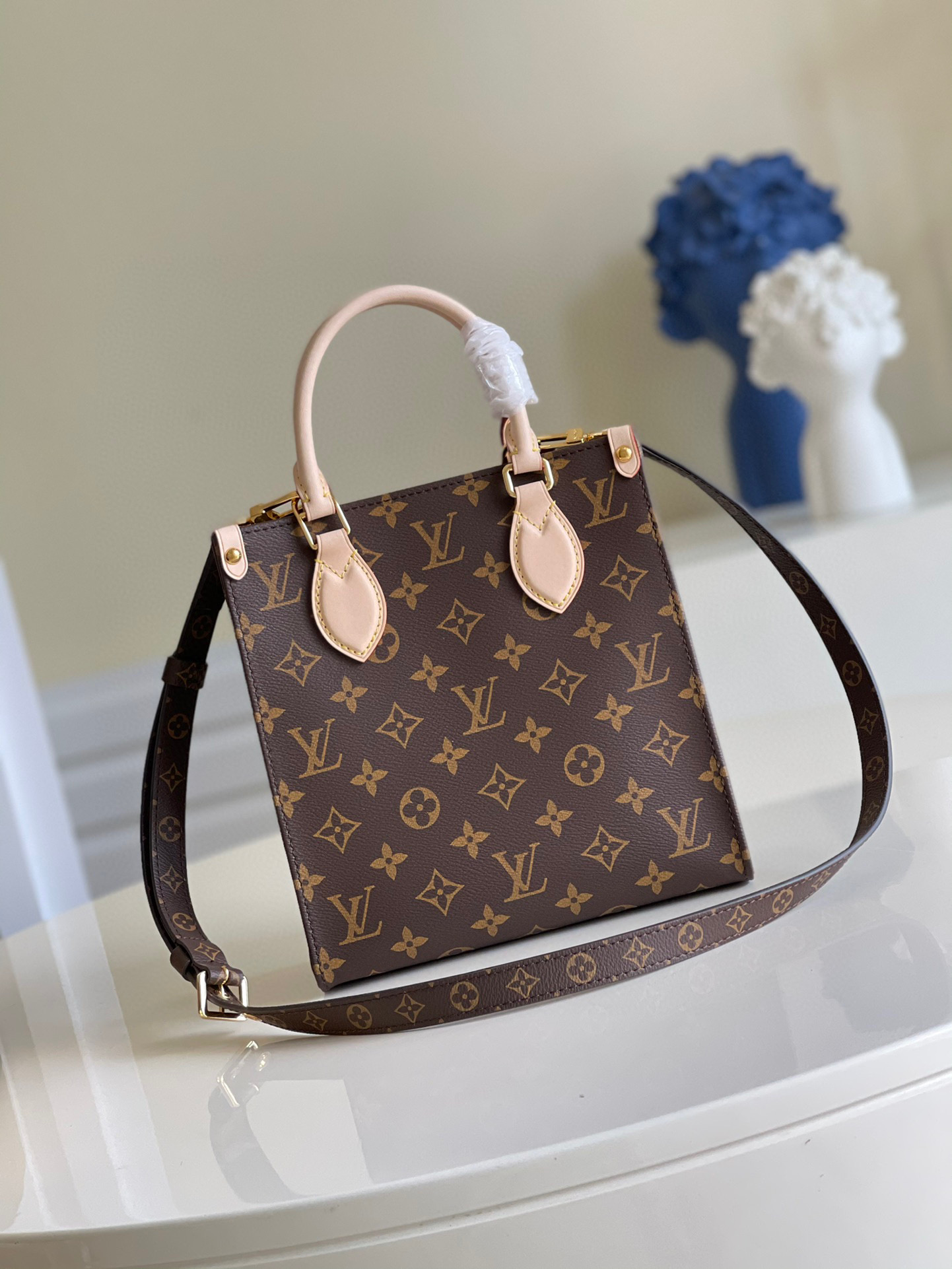 l**is V*t*n sac plat bag