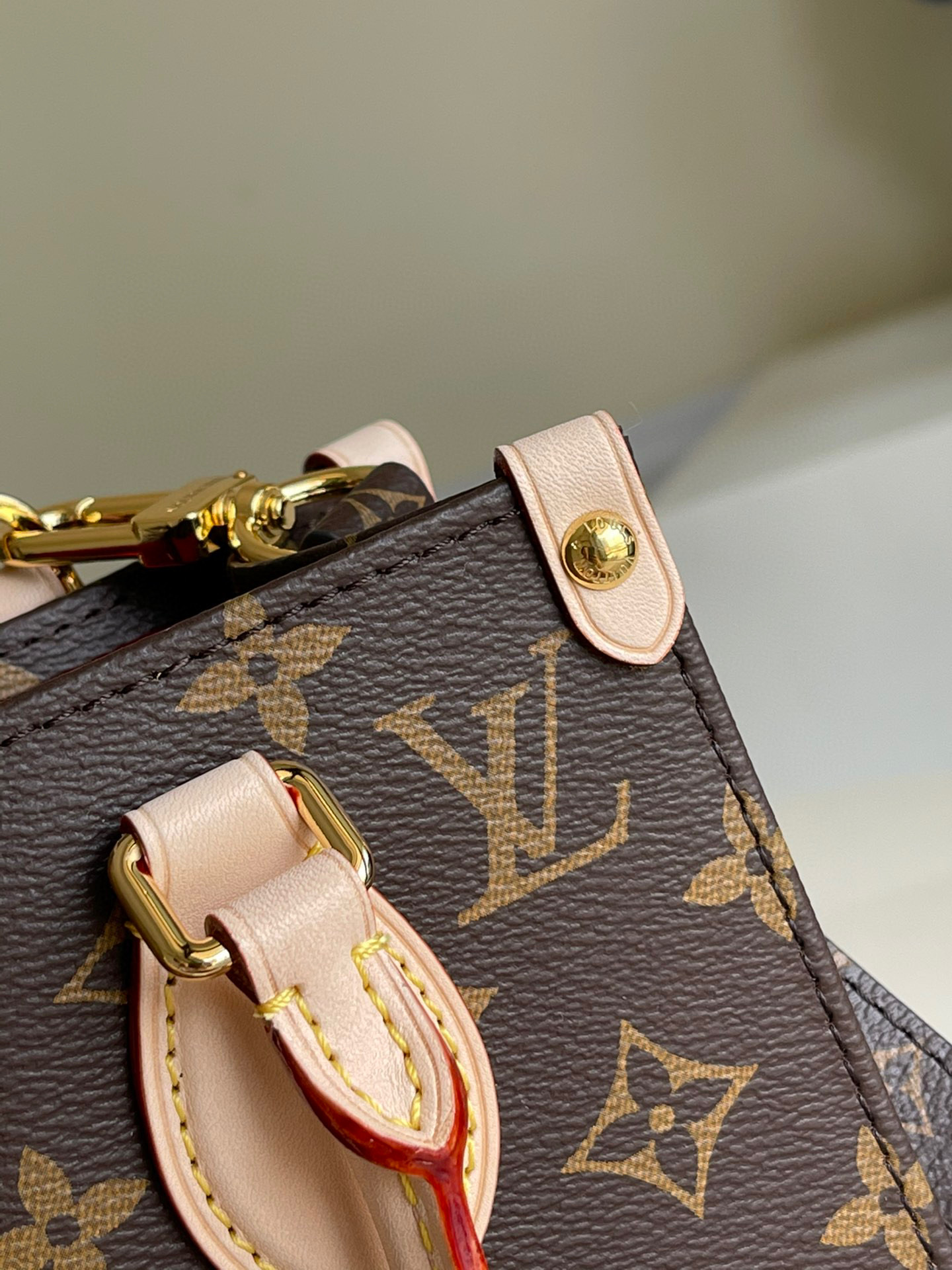 l**is V*t*n sac plat bag