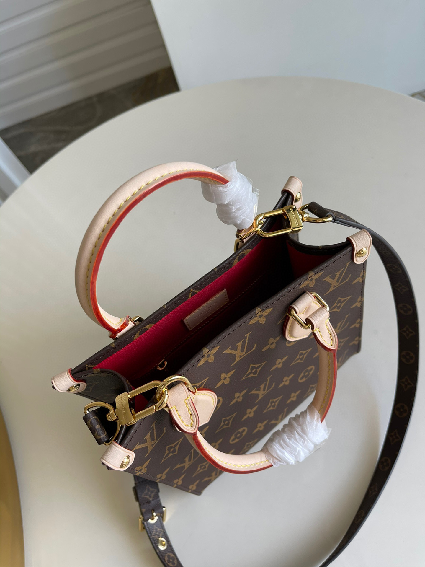 l**is V*t*n sac plat bag
